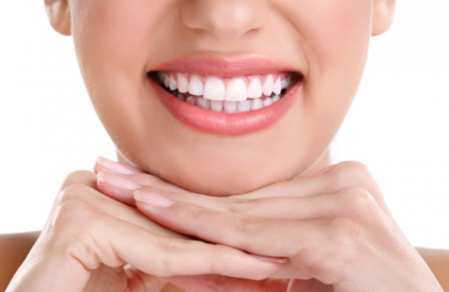 White Tongue Explained: Causes, Care, and Safe Remedies for a Healthy Mouth