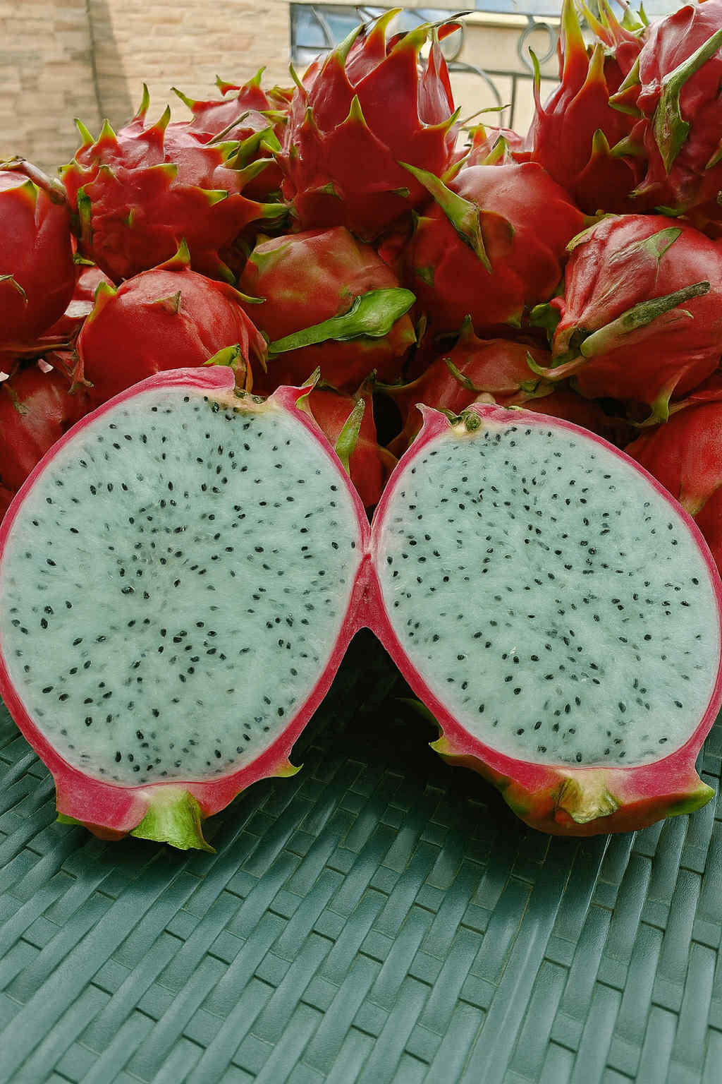 Dragon Fruit Secrets: What Eating It Regularly Does for Your Body