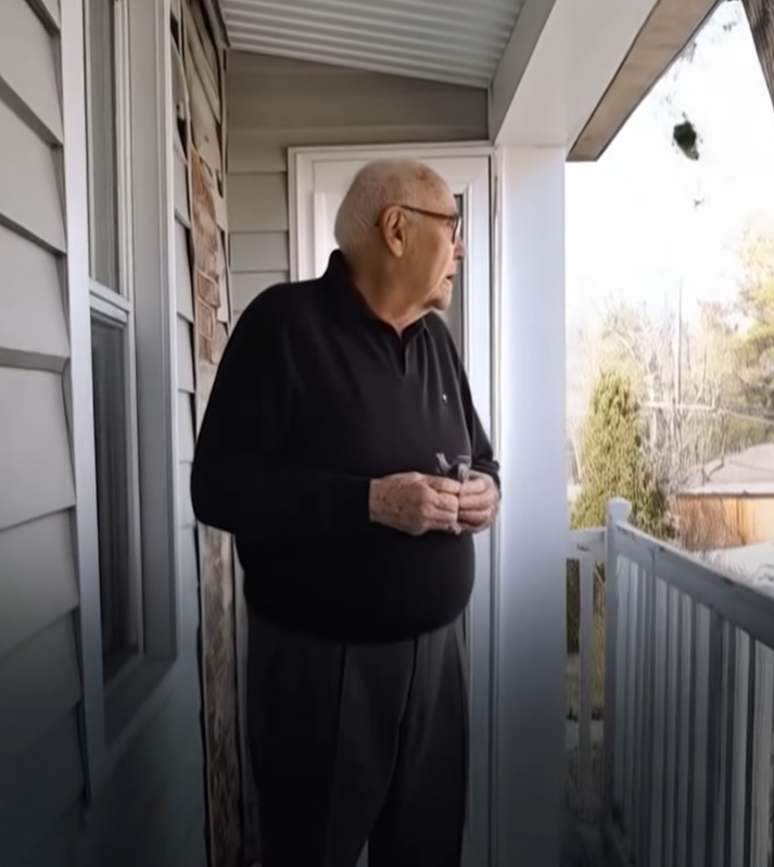 93-Year-Old Waits for Family on Birthday, But a Stranger Arrives