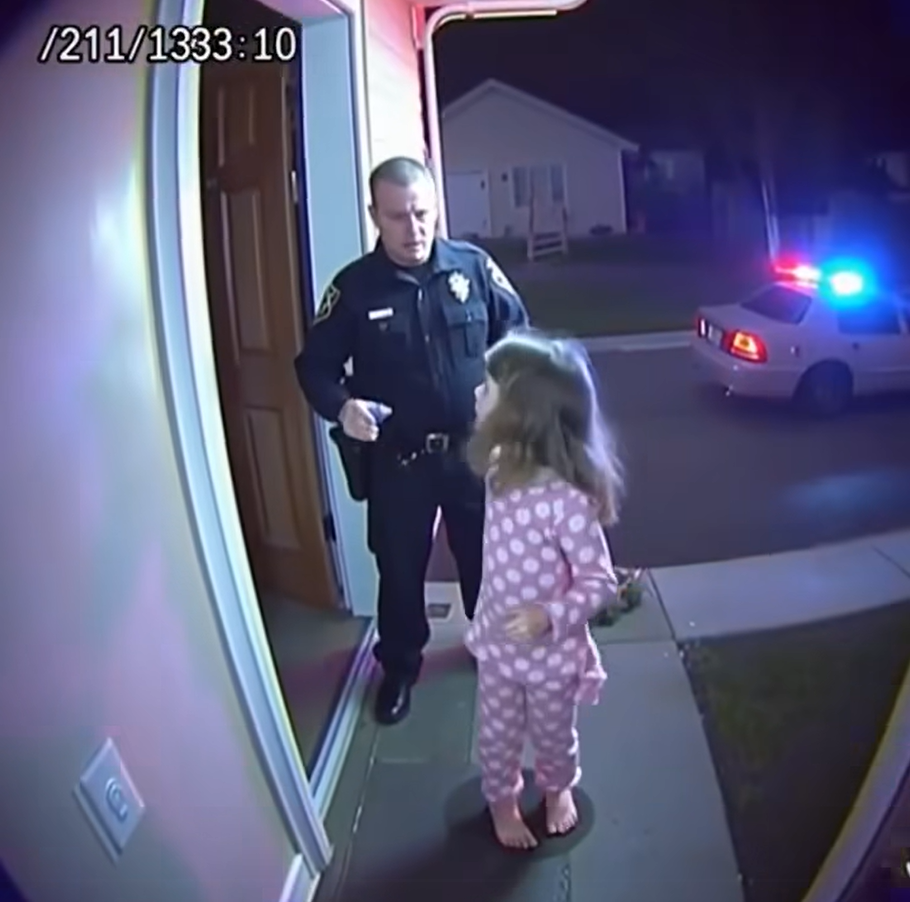 Girl Calls Police When Parents Won’t Wake