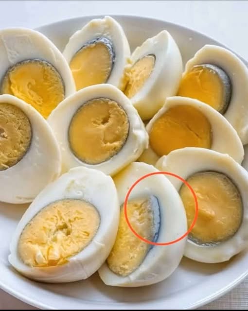 What Really Happens When You Eat Eggs Every Day