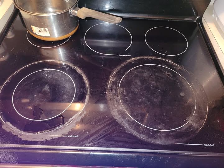 How to Make Your Glass Stovetop Look Brand New Again