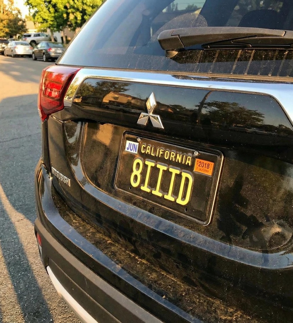 The Custom License Plate That Quietly Turned Into an Online Talking Point