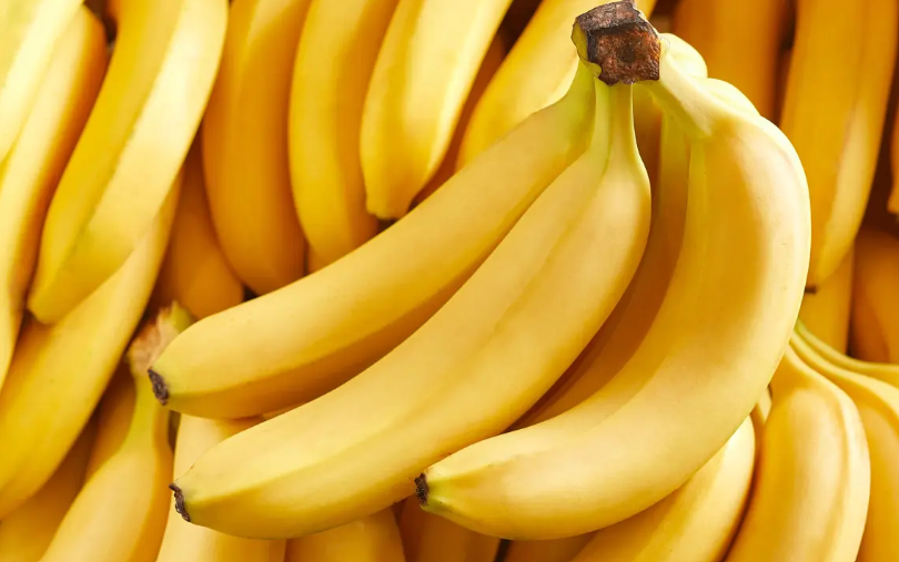 A Simple Daily Habit for Better Health After 50: One Banana a Day