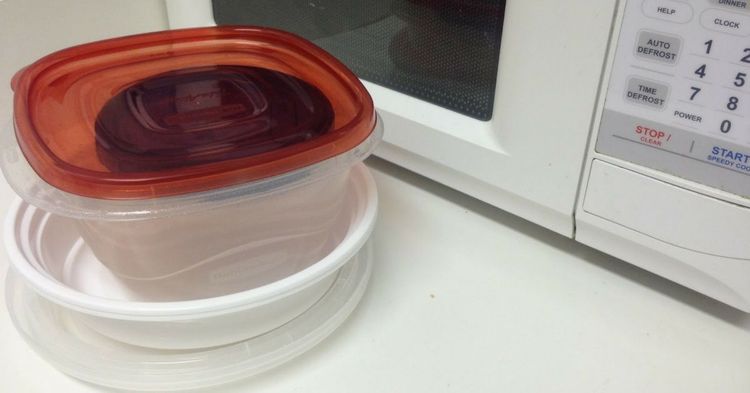 Why Experts Say Certain Plastic Bowls Should Be Replaced