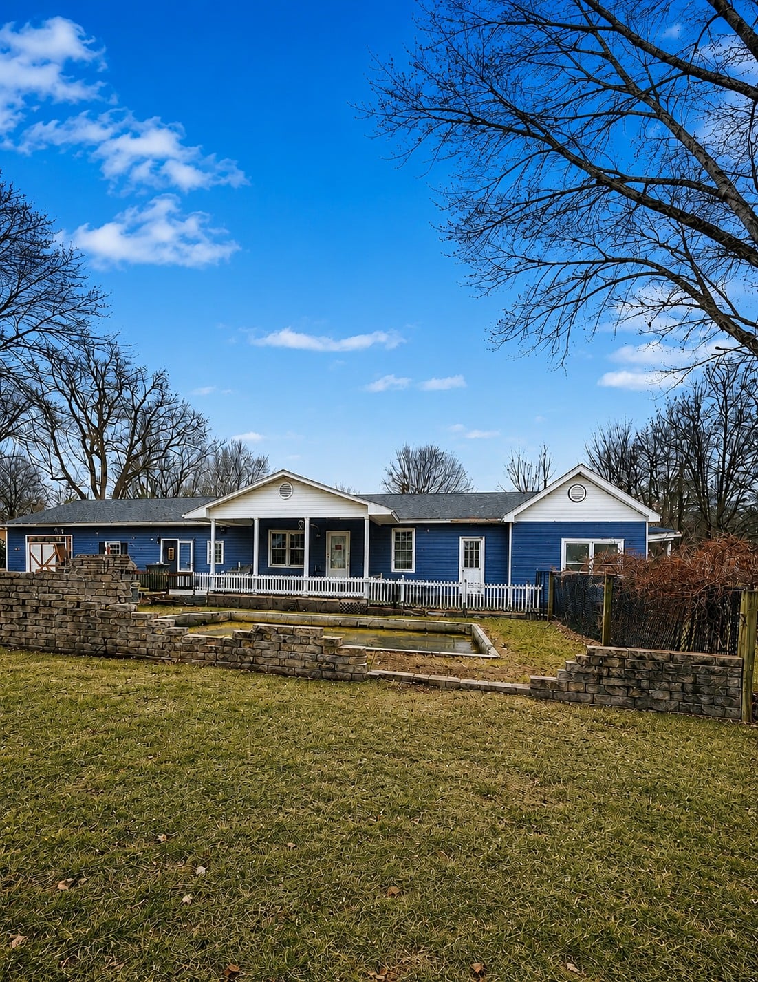 From Neglect to Possibility: Corner-Lot Home Ready for a Complete Revival