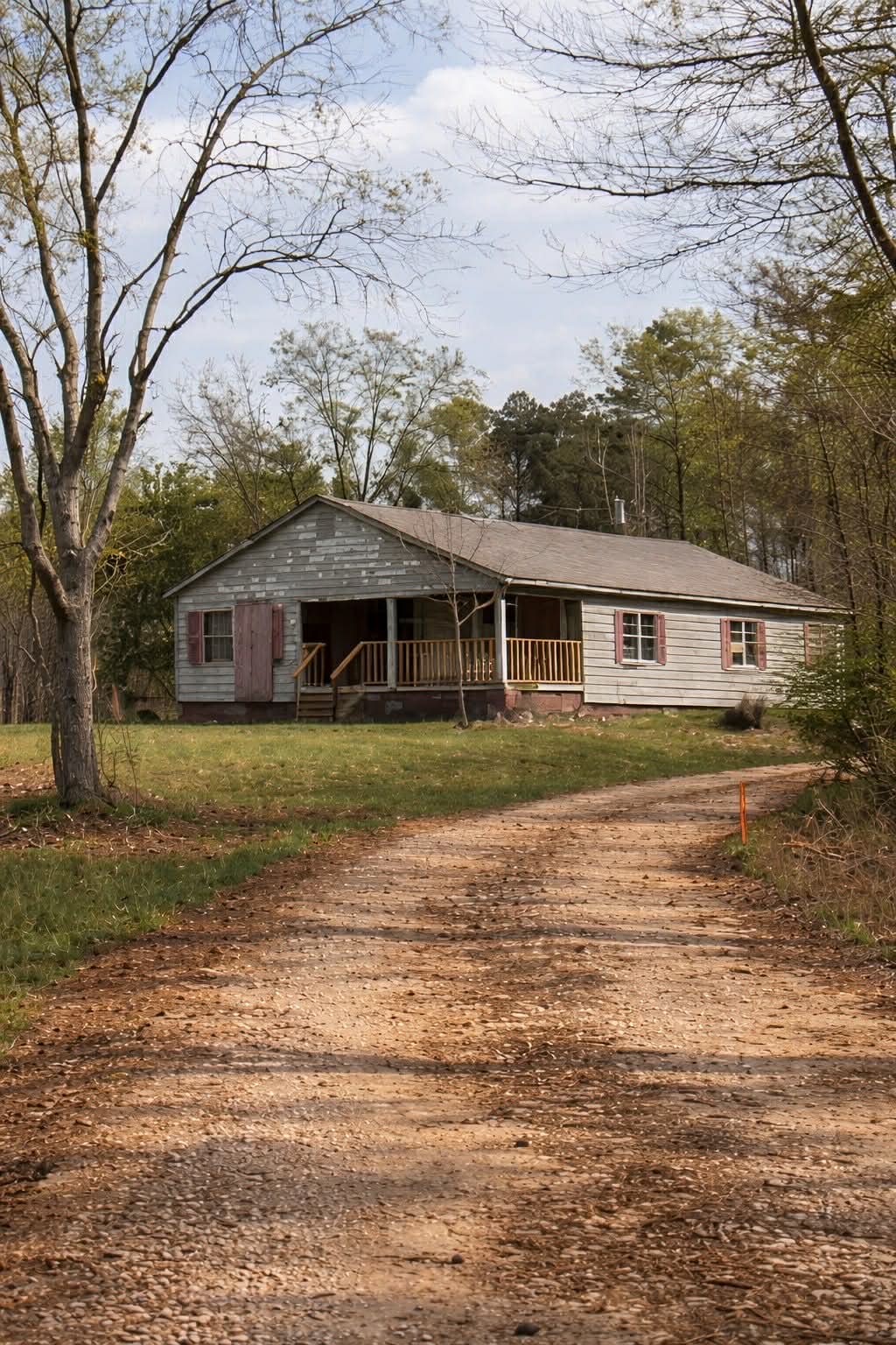 Quiet Countryside Property in Spruce Pine Invites Buyers With Vision and Creativity