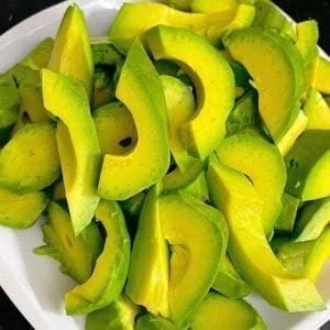Doctors Explain What May Happen to Your Body When You Add Avocados to Your Diet