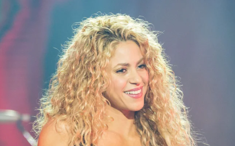 Why Shakira Suddenly Stepped Away During Her Performance