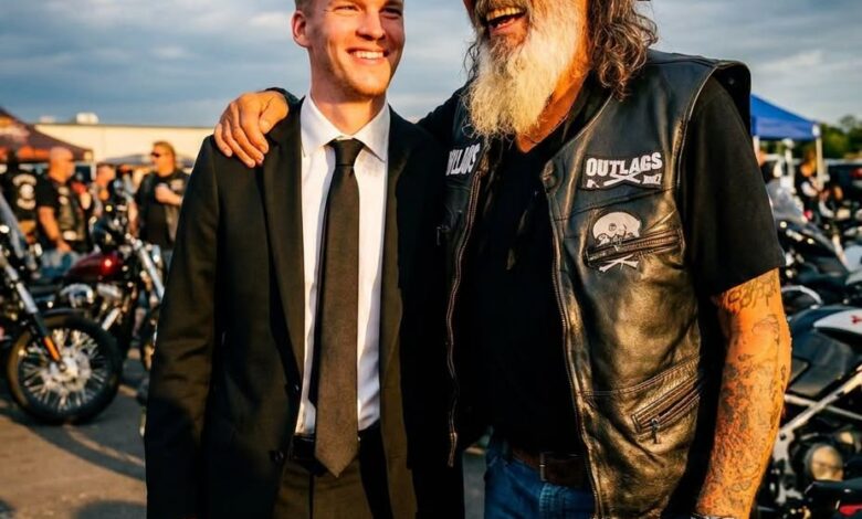 A Biker Helped a Teen in Need, and Years Later Their Unexpected Reunion Changed Everything A Biker Helped a Teen in Need, and Years Later Their Unexpected Reunion Changed Everything