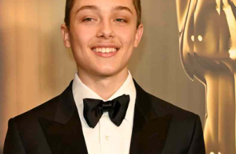 Knox Jolie-Pitt Steps Into the Spotlight — Fans Notice His Resemblance to His Famous Parents